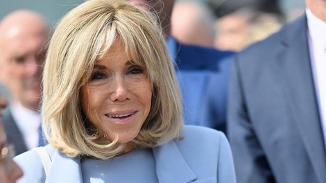 Diskretna eleganca: Vsaka prva dama ne bi znala izpeljati modne kombinacije Brigitte Macron