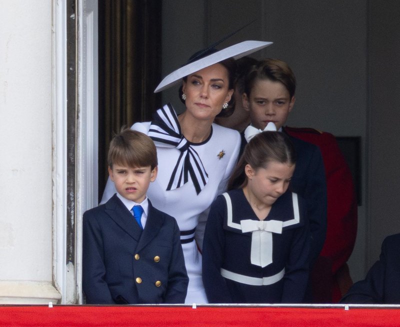 Po pomoti izdal majhno družinsko skrivnost: Razkrito, kaj je princ Louis rekel princu Williamu na balkonu Buckinghamske palače (foto: Profimedia)
