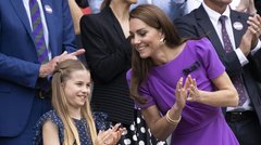 Godrnjanje, pridušene solze, tiho hlipanje, da nihče ne opazi: Nov video Kate Middleton z Wimbledona pove več kot tisoč besed