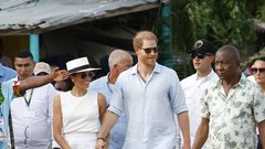 Skrivna sporočila oblačil in nakita Meghan Markle v vrednosti 105.000 evrov, ki jih je nosila na štiridnevni kvazi kraljevi turneji po Kolumbiji s princem Harryjem