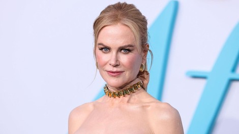 Je ta nenavadna obutev Nicole Kidman zares primerna za na rdečo preprogo ali ne? Modna stroka je razdeljena.