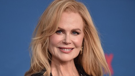 Nicole Kidman sive elegantne hlače črn puli minimalizem