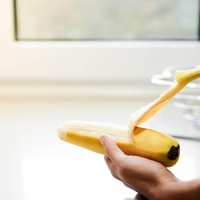 Ste vedeli? Banane bi morali oprati takoj, ko jih prinesemo iz trgovine, saj s tem preprečimo veliko nevšečnost