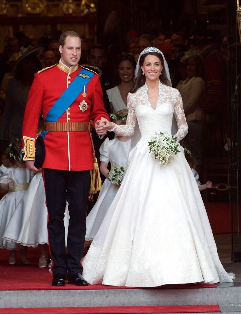 Oblikovalka poročne obleke Kate Middleton sprejela pomembno vlogo v prestižni francoski modni hiši