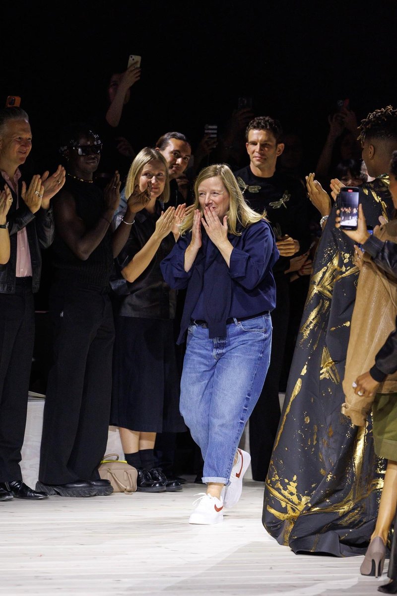 sarah burton givenchy