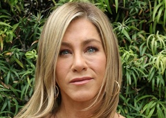 Trepalnice Jennifer Aniston so morda res videti umetne, toda skrivnost je pravzaprav v nanašanju teh dveh maskar, ki ju morate poznati!