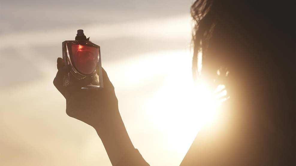 S to dišavo bo vaše življenje vsak dan srečnejše (srečo vam bo pomagala odkrivati v sebi) (foto: Lancôme)