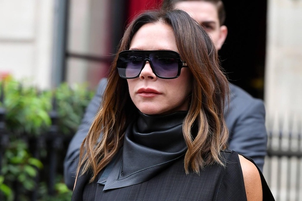 Victoria Beckham je znova dokazala svoj brezhiben modni smisel na dogodku Vogue's Forces of Fashion v New Yorku, kjer se …