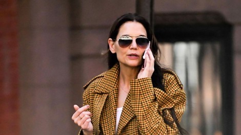 Katie Holmes pajkice karirast plašč