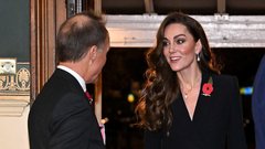 Čudovit plašč, nakit princese Diane in čista moč! Kate Middleton se je vrnila v polnem sijaju – in še nikoli ni bila lepša