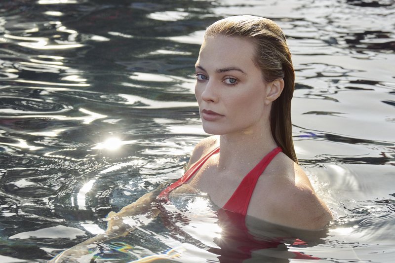 Margot Robbie obraz nove oglaševalske kampanje, posvečene kultnemu Chanelovemu parfumu N°5
