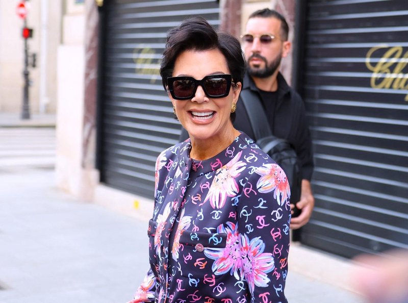 Tako Kris Jenner pri 68 letih ohranja svoje popolno fit telo: Vstaja ob zori, redno telovadi, a tem pregreham se nikoli ne odreče
