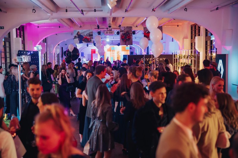 Elle Style Awards se vrača: Oglejte si, kako je lani izgledal najbolj eleganten večer leta 2024