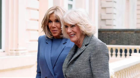 Brigitte Macron kraljica Camilla