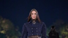 Chanelovo modno revijo Métiers D'Art v mestu Hangzhou na Kitajskem so navdihnili popotniški dnevniki in ljubezen do umetnosti Gabrielle Coco Chanel