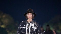 Chanelovo modno revijo Métiers D'Art v mestu Hangzhou na Kitajskem so navdihnili popotniški dnevniki in ljubezen do umetnosti Gabrielle Coco Chanel