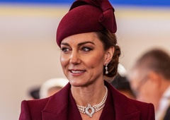 To je ličenje, na katerega prisega Kate Middleton: Odloča se za močno poudarjeno rdečilo, da dvigne pogled in razvedri obraz