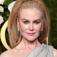 Nicole Kidman na podelitvi zlatih globusov nosila enega svojih najboljših videzov doslej: Bleščala se je v obleki Balenciaga
