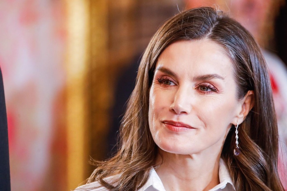 Kraljica Letizia in kralj Felipe VI sta uradni program za leto 2025 začela s sprejemom diplomatskega zbora, akreditiranega v Španiji, …