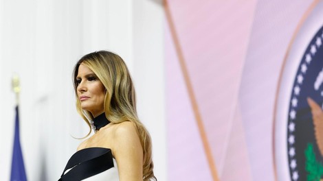 Melania Trump bela obleka inavguracija 2025