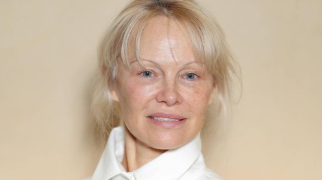 Pamela Anderson Jacquemus