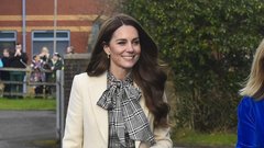 Največkrat nošena obleka Kate Middleton: Princesa že pet let prisega na to Zarino klasično obleko