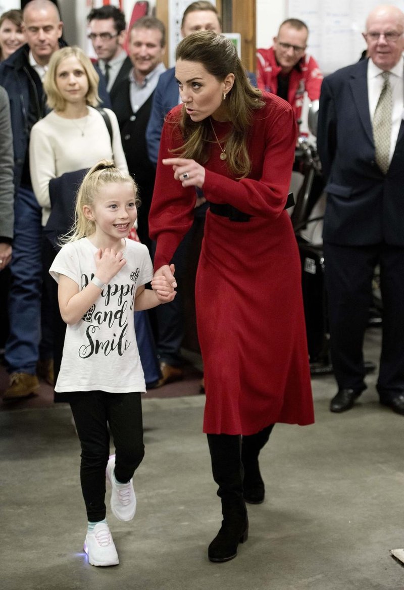 Kate Middleton in njeni najljubši Zarini modni kosi: Najbolj ikonični videzi, ki jih še vedno obožujemo