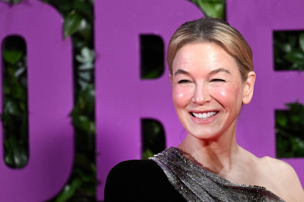 Renee Zellweger je trenutno v središču pozornosti zaradi promocije svojega novega filma, četrtega nadaljevanja kultne serije o Bridget Jones, ki …