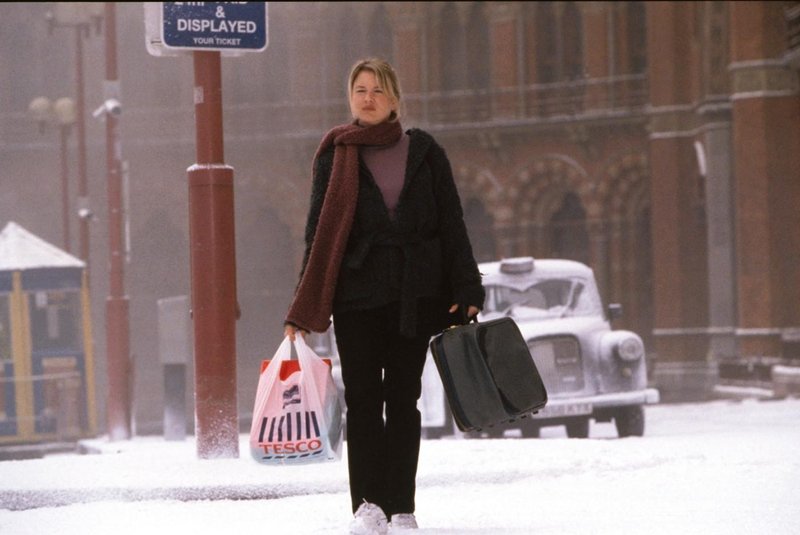 Bridget Jones je nazaj — z najbolj ikoničnimi stajlingi