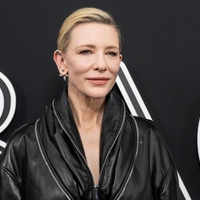 Cate Blanchett navdušila v črnem usnju od glave do pet: Drzen stajling, ki je pritegnil poglede