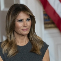 Melania Trump se ne drži pravil ličenja za starejše od 50 let: Kako ji uspe izgledati tako mladostno?