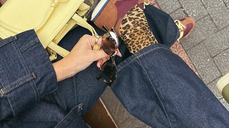 Veste, zakaj imajo kavbojke na zadnji strani usnjeno etiketo? Je več kot le modni detajl