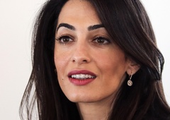 Od Dua Lipe do Amal Clooney: Katera slavna oseba je vaš modni dvojnik?