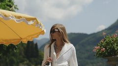 Italijanski glamur v pastelnih tonih: CHANEL vas vabi na jezero Como