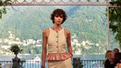 Italijanski glamur v pastelnih tonih: CHANEL vas vabi na jezero Como