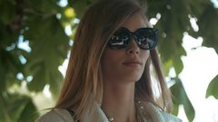 Italijanski glamur v pastelnih tonih: CHANEL vas vabi na jezero Como