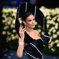 Ko ovnica in škorpijonka stopita na sceno, je vse jasno: Met Gala stajlingi za vsak horoskopski znak