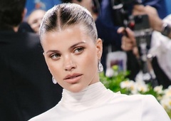 Nevidne trepalnice: subtilni lepotni trend, ki navdušuje ljubiteljice minimalizma