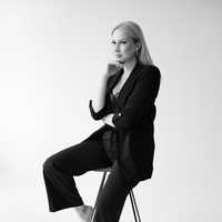 EVA ASSANI: Finalistka v kategoriji umetnik ličenja
