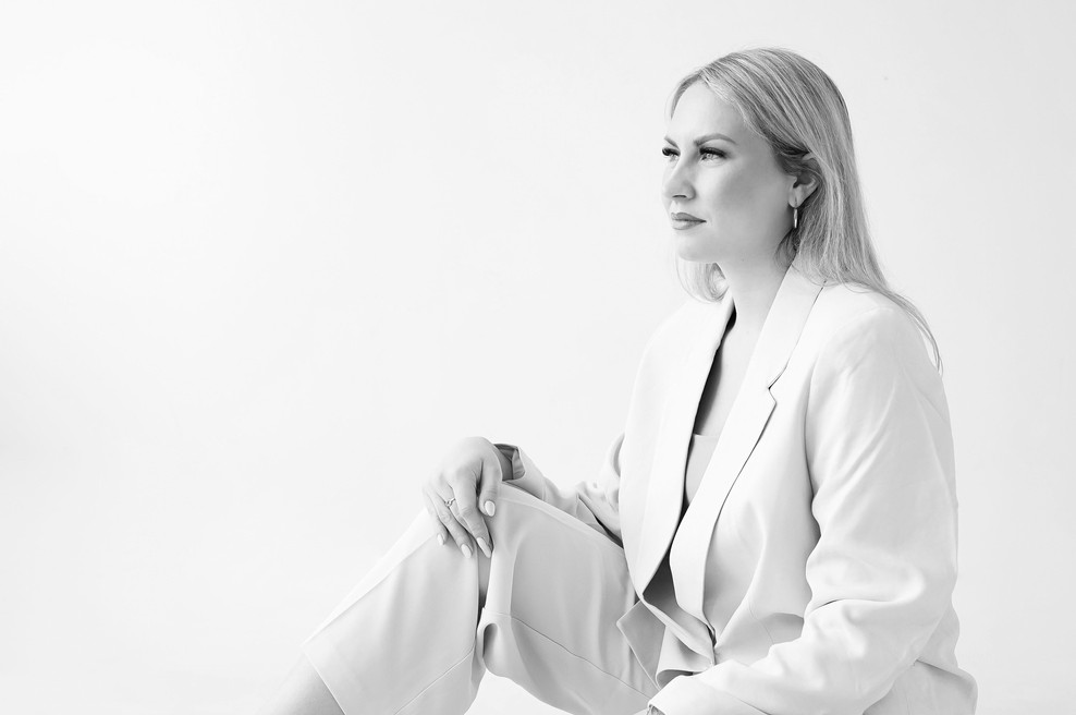 EVA ASSANI: Finalistka v kategoriji umetnik ličenja