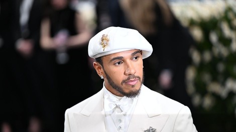 Lewis Hamilton: Od 'paddocka' do prestižnih stopnic na dogodku Met Gala