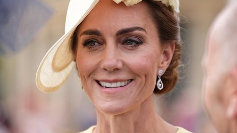 Kate Middleton v masleno rumeni: modna poezija na kraljevski vrtni zabavi
