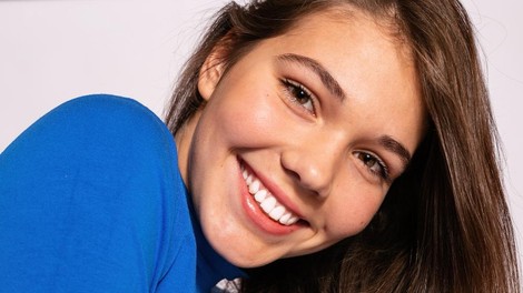 Kako doseči hollywoodski nasmeh z nevidnimi aparati Invisalign?