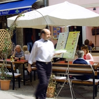 Pozabljena pijača, ki so jo oboževali v nekdanji Jugoslaviji: pomagala naj bi tudi pri težavah z želodcem