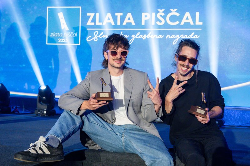 To so letošnji nagrajenci domačih glasbenih nagrad Zlata piščal 2025!