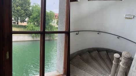 Plečnikova trznica arkade