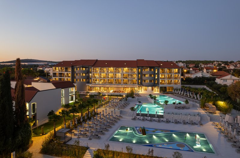 Obiskali smo prvi petzvezdični hotel od Splita do Zadra! (odprt je šele prvi mesec)