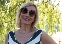 Petra Kerčmar slekla suknjič in navdušila v poletni obleki: razkrila skrivnost, kje jo je dobila (FOTO)