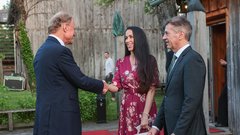 Tina Gaber poletna obleka Robert Golob