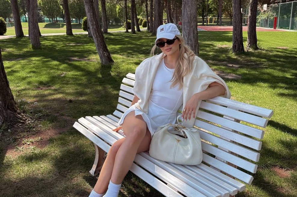 Športno šik: Ustvarite popoln "athleisure" videz s temi trendnimi kosi (foto: Instagram/@teresa.jg)
